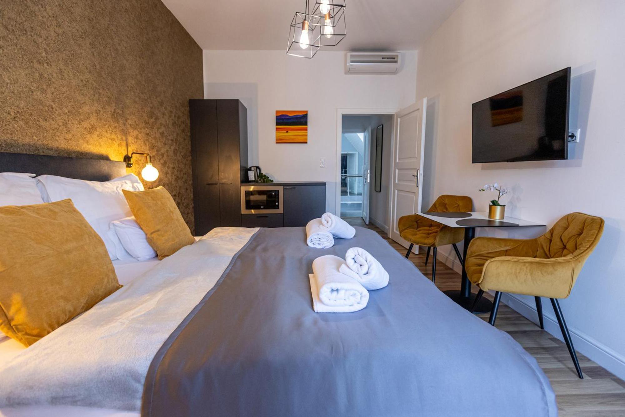 Hotel Clariss 巴拉顿诺尔马迪 外观 照片