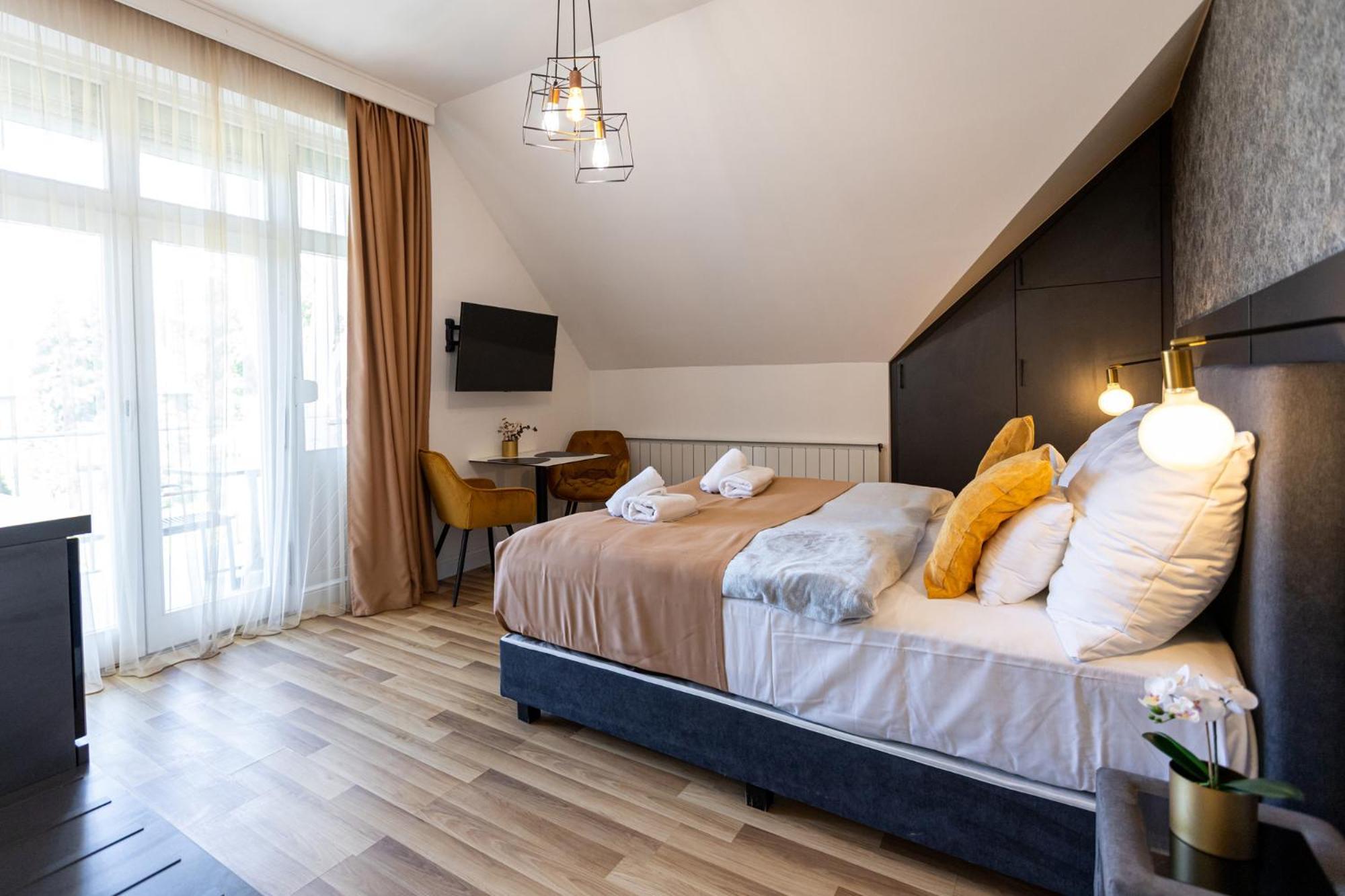 Hotel Clariss 巴拉顿诺尔马迪 外观 照片